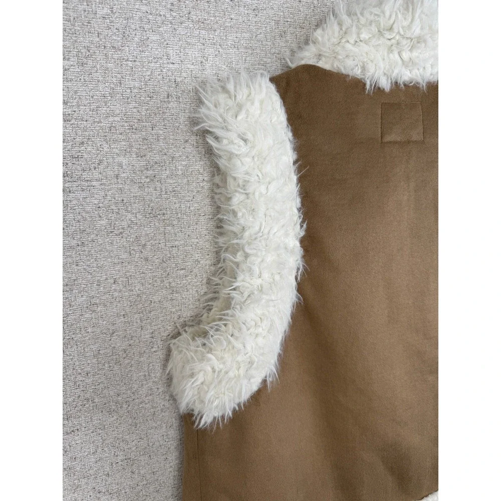 Old Navy Faux Fur Vest — Size M — Penny Lane Style Boho Tan